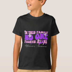 Camiseta Esta Família Ninguém Luta Contra O Cancer De Heime