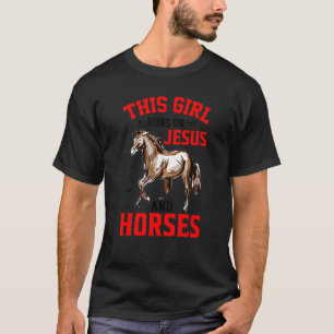 Camiseta Esta Garota Funciona Com Jesus E Cavalos Diversão 