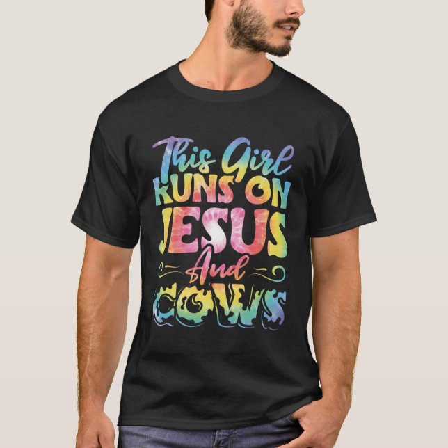 Camiseta Esta Garota Funciona Com Jesus E Vacas Roupa 2 (Frente)