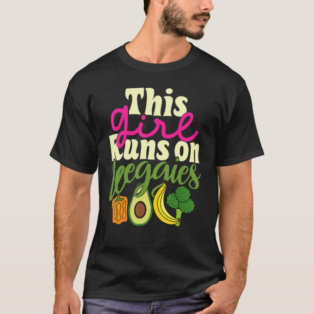 Camiseta Esta Garota Funciona Com Veggies Vegan Ideens (Frente)