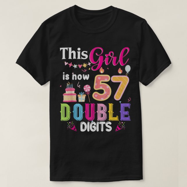 Camiseta Esta Garota Tem 57 1967 Anos Dois Dígitos Nascidos (Frente do Design)