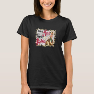 Camiseta Esta não é a minha primeira moça de Rodeio