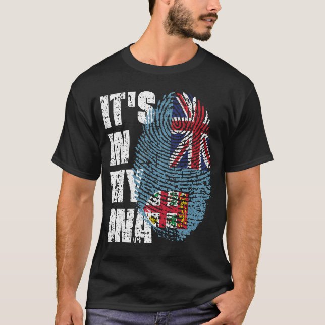 Camiseta Está no meu DNA, a Garota da Bandeira de Fiji. (Frente)