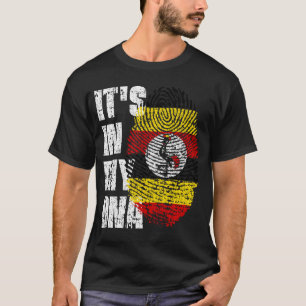 Camiseta Está no meu DNA, a moça da moça de bandeiras de Ug