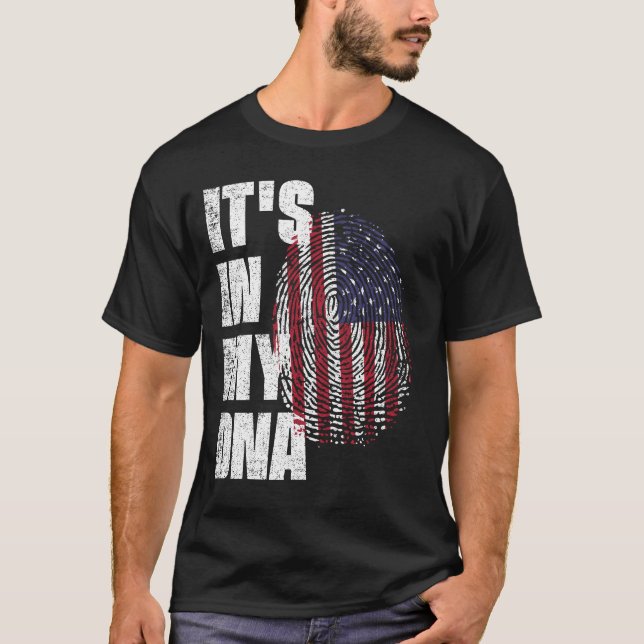 Camiseta ESTÁ NO MEU DNA, Bandeira dos Estados Unidos (Frente)