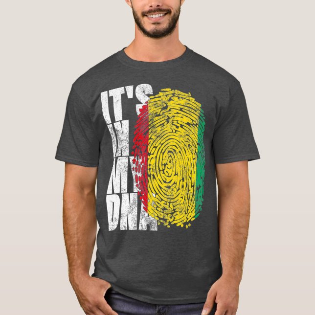 Camiseta Está no meu DNA, Bandeira Legal do Presente Africa (Frente)