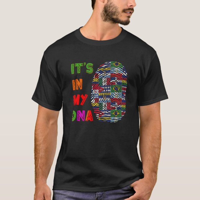 Camiseta Está no meu DNA Patrimônio Hispânico Mês Latim (Frente)