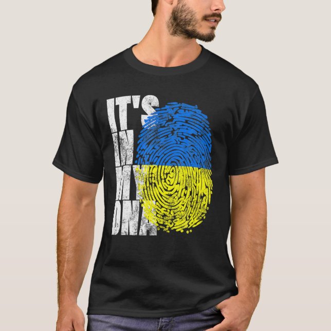 Camiseta Está no meu DNA, Presentes Ucranianos Vyshyvanka K (Frente)