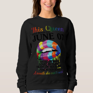 Camiseta Esta Rainha Foi Nascer No 7 de Junho Feliz Anivers