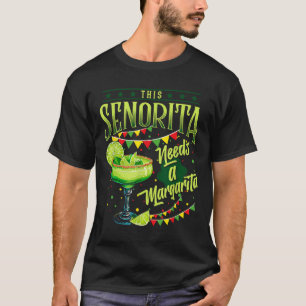 Camiseta Esta Senhorita Precisa De Uma Margarita Engraçada