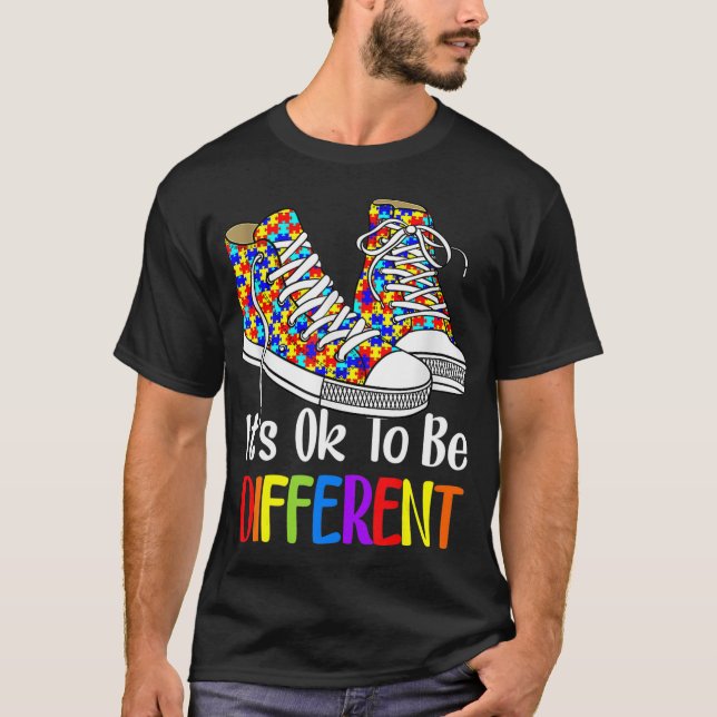 Camiseta Está tudo bem ser diferente Quebra-cabeça de consc (Frente)