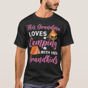 Camiseta Esta vovó adora acampar com legal Tina Martin
