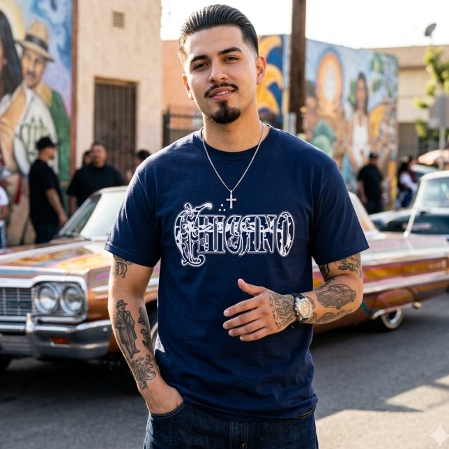 Camiseta Estampada com Lenço Chicano (Chicano Bandana Print T-Shirt)