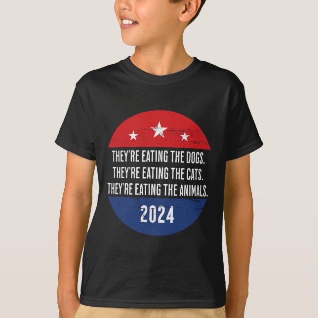 Camiseta Estão comendo os cães que estão comendo a comida (Frente)