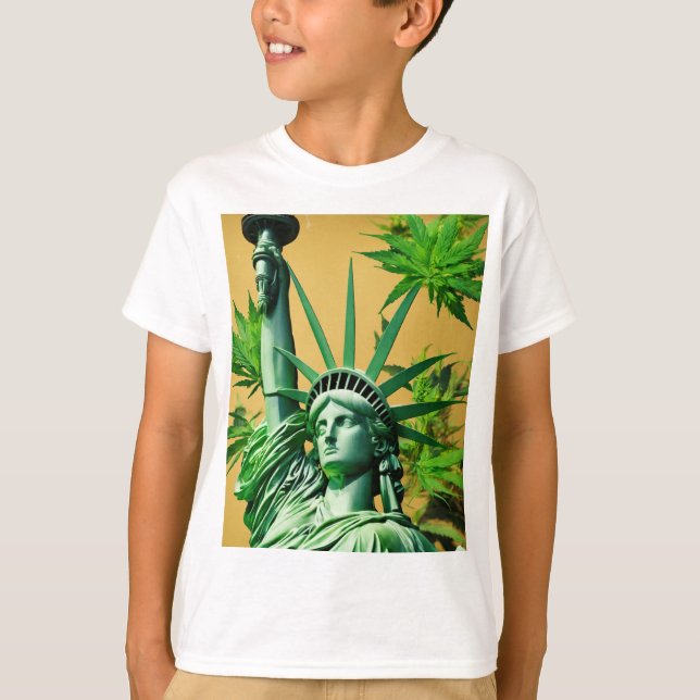 Camiseta Estátua da Liberdade com Torção - Cannabis Leaf An (Frente)