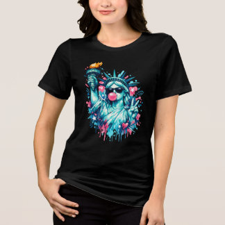 Camiseta Estátua da Liberdade - Óculos de Sol com Sinal de