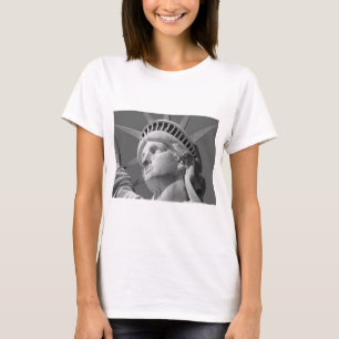 Camiseta Estátua da Liberdade Preta e Branca
