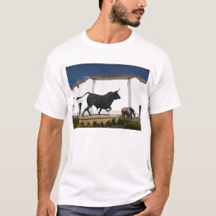Camiseta Estátua do touro e do cavalo espanhol