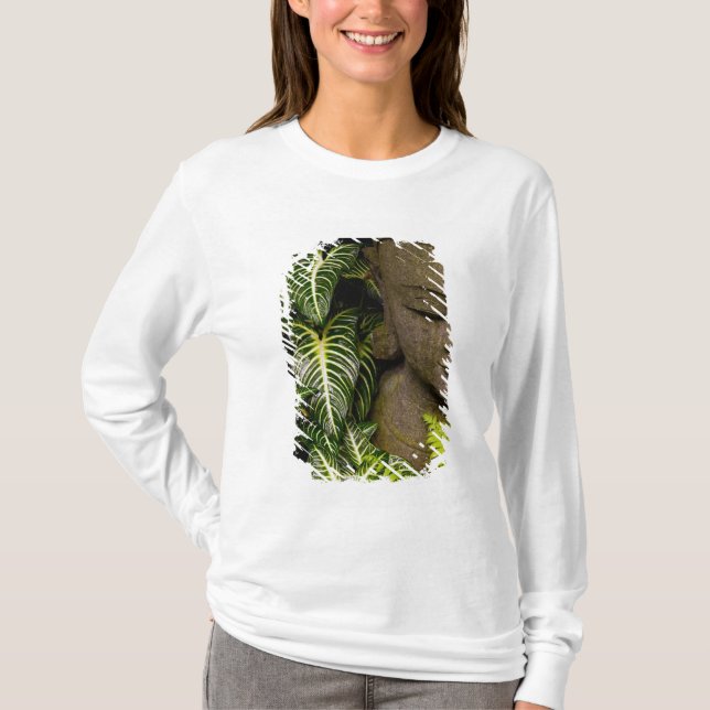 Camiseta Estátua em uma informações sobre localização do (Frente)