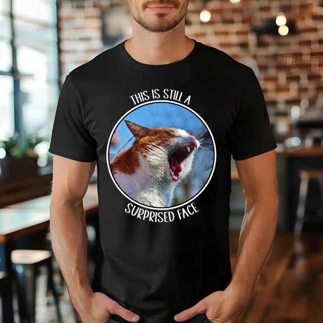 Camiseta Este ainda é um meme de gato engraçado e fofo com  (Criador carregado)
