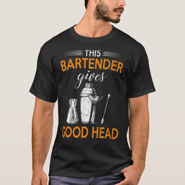 Camiseta Este Barman Dá Uma Boa Piada Ao Serviço De Bar (Frente)