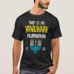 Camiseta Este É Meu Hanukkah Pajamakah Menorah Chanukah Paj<br><div class="desc">Este É Meu Hanukkah Pajamakah Menorah Chanukah Pajamas PJs.</div>