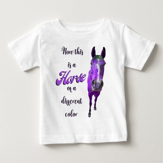 Camiseta Este É Um Cavalo De Uma Púrpura De Cor Diferente (Frente)