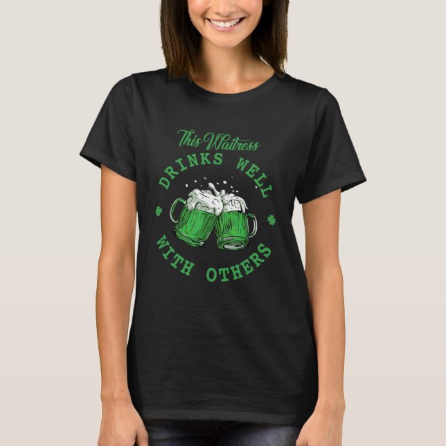 Camiseta Este Garçonete bebe bem com outras Ruas de Patrick (Frente)
