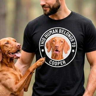 Camiseta Este Humano Pertence ao Cachorro / Gato Nome, Foto