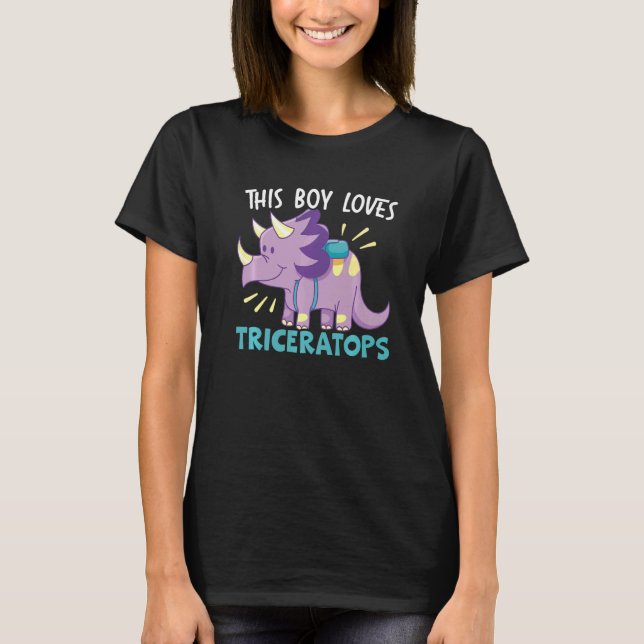 Camiseta Este Menino Adora Tricerátops Dinossauro Pré-Histó (Frente)