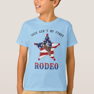Camiseta Este não é o meu primeiro RODEO / Letra Negra T-