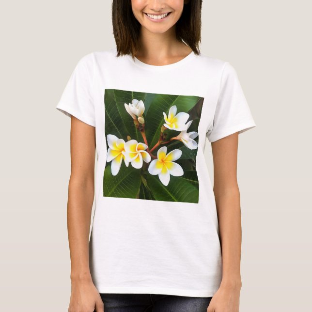 Camiseta Estilo Artístico do Cluster Frangipani Blossom (Frente)