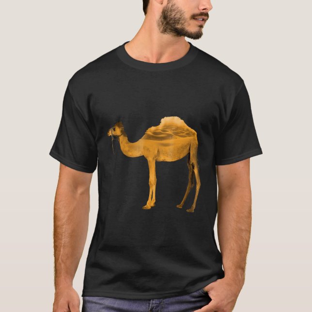 Camiseta Estilo Camelid Desert Silhouette (Frente)