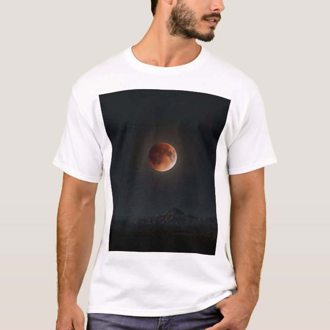 Camiseta Estilo cósmico masculino do Eclipse lunar (Frente)