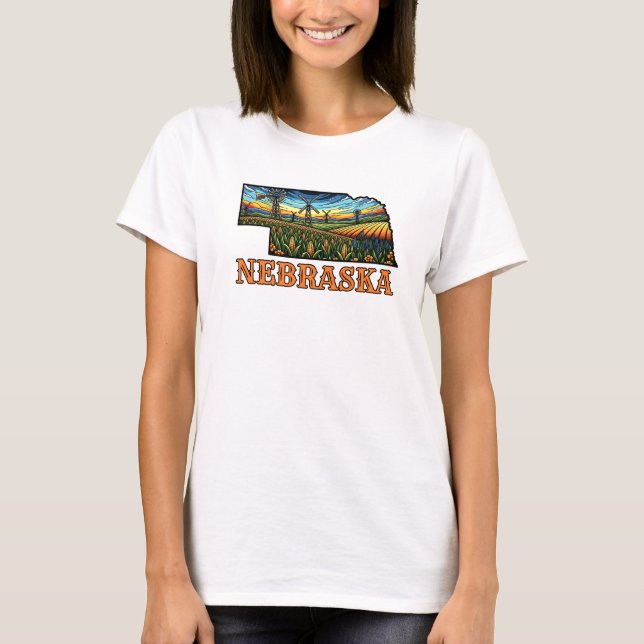 Camiseta Estilo de Tatuagem de Nebraska com Campos de Milho (Frente)