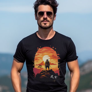 Camiseta Estilo japonês Samurai Warrior em um Hilltop