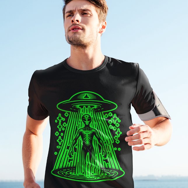 Camiseta Estilo Retroativo Legal da nave espacial da Aliení (Criador carregado)