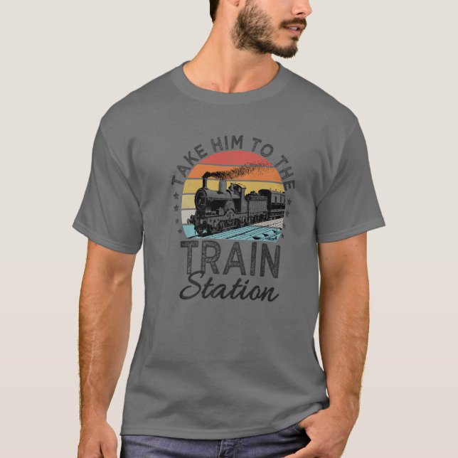 Camiseta Estilo Retroativo Leva-O À Estação De Comboio Engr (Frente)