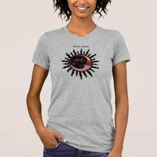 Camiseta Estilo Vintage Lua Adorando Arco-Íris