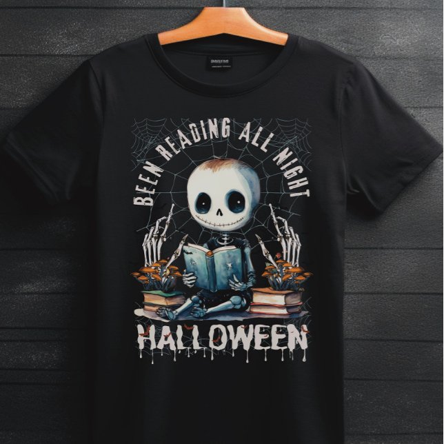 Camiseta Estive lendo a noite toda no halloween (Criador carregado)