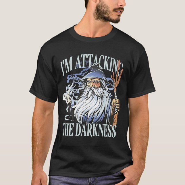 Camiseta Estou anexando a Bruxa do Feiticeiro da Escuridão  (Frente)