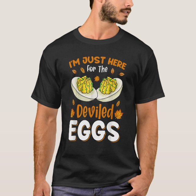 Camiseta Estou aqui pelos ovos devorados (Frente)