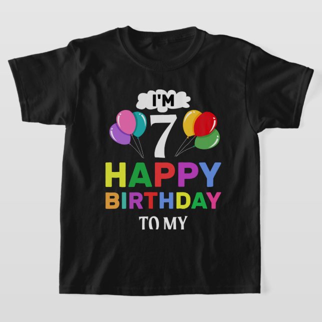 Camiseta Estou com 7 Feliz Aniversário para Mim Celebrar co (Postura )
