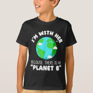 Camiseta Estou Com Ela Retro Porque Não Há Planeta B Orelha