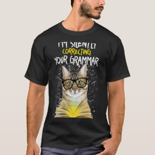 Camiseta Estou Corrigindo Sua Gramática Silenciosamente - G