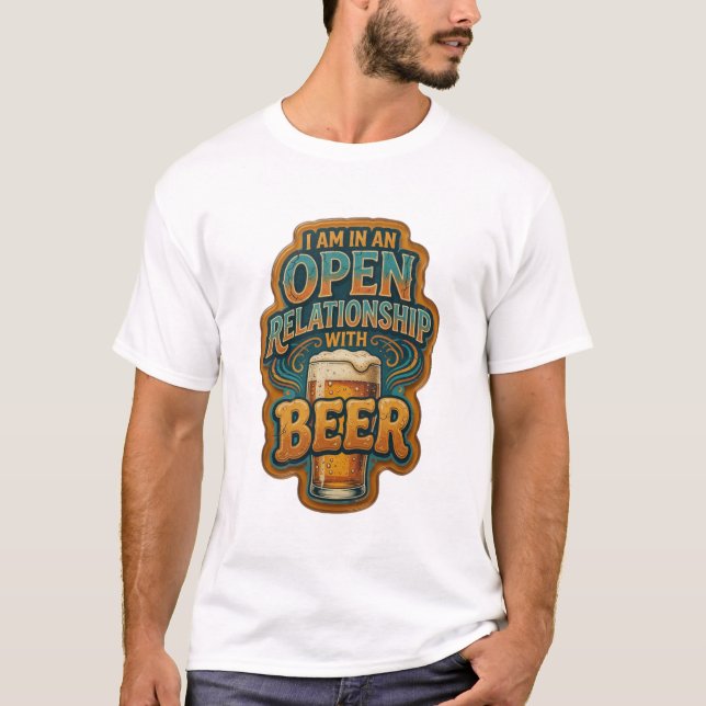 CAMISETA ESTOU NUM RELACIONAMENTO ABERTO COM CERVEJA (Frente)