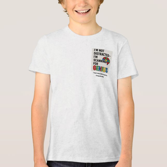Camiseta Estou prosperando com o ADHD* Eu aprendi diferente (Frente)