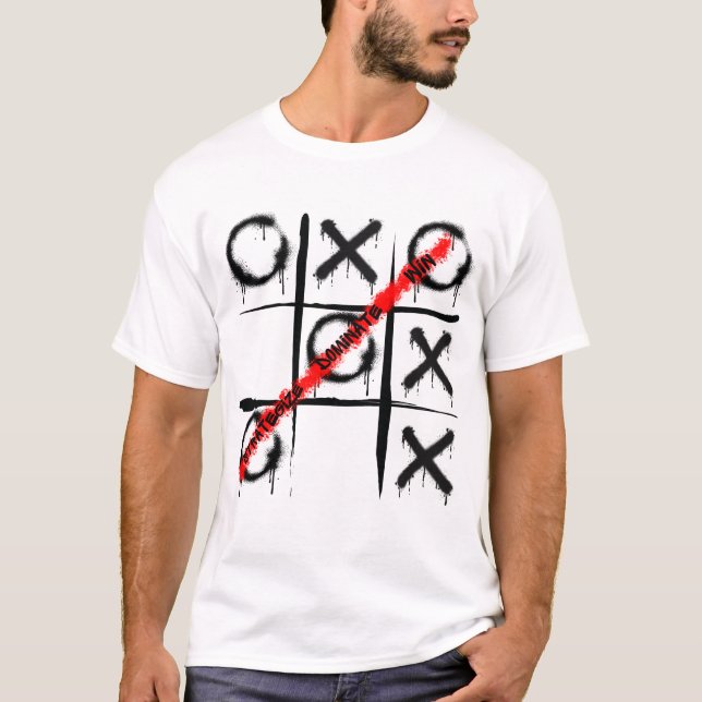Camiseta Estratégias Dominem Desenho Grafitti Tic Tac Tac (Frente)