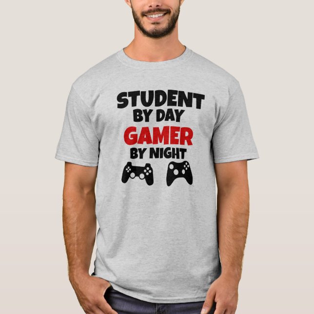 Camiseta Estudante em o dia, Gamer em a noite (Frente)