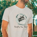 Camiseta Esvazie a tigela da baleia assassina dos direitos<br><div class="desc">Este design foi criado através da arte digital. Você pode mudar o estilo desta camisa escolhendo Mais > sob a opção de estilo. Ele pode ser personalizado clicando no botão personalizar e alterando a cor, adicionando um nome, iniciais ou suas palavras favoritas. Entre em contato comigo em colorflowcreations@gmail.com se você...</div>